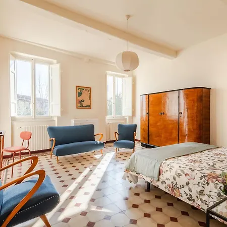 Casa Dante Lejlighed