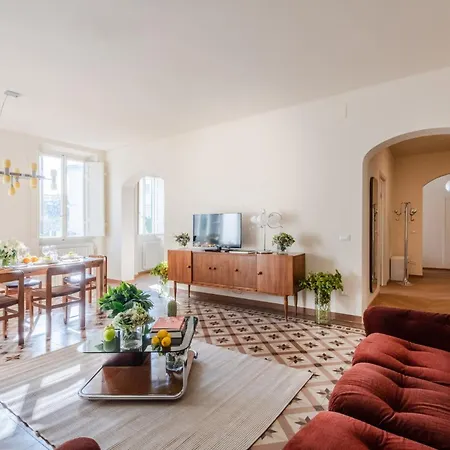 Casa Dante Lucca